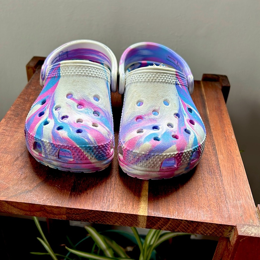 Multicolored CROCS youth size 9